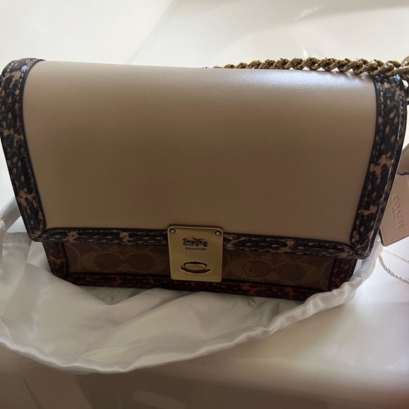 Coach Hutton Shoulder Bag In Blocked Signature Canvas With Snakeskin Detail - Picture 8 of 15